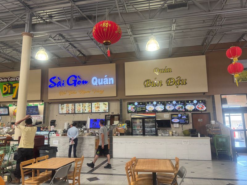 Banh Mi and Street Food Vendors