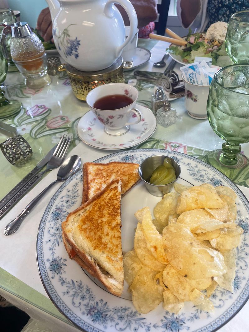 Serendipity Tea Room & Caf&eacute; &mdash; Belle Vernon, PA