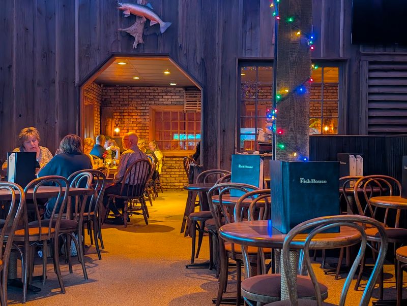 The Fish House &ndash; Peoria