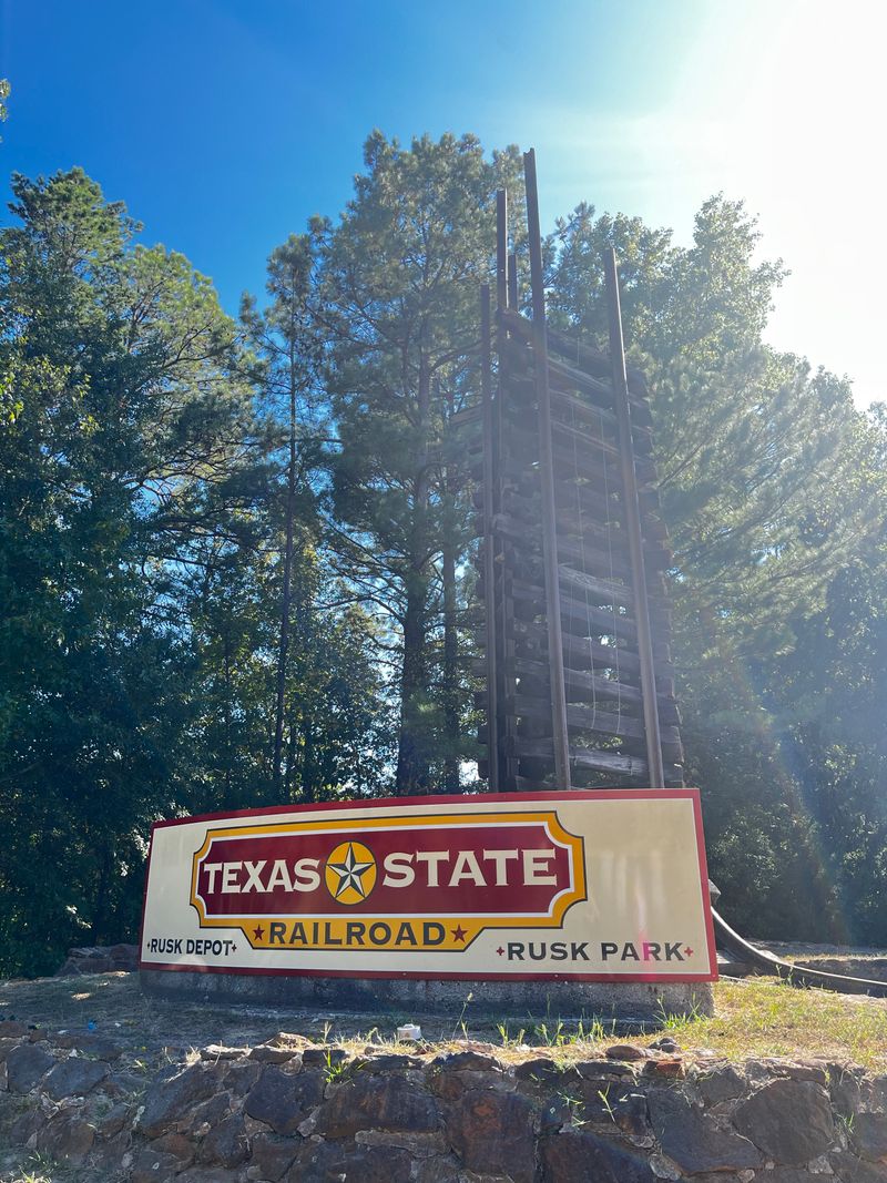 Practical Tips, Accessibility, and Contacts