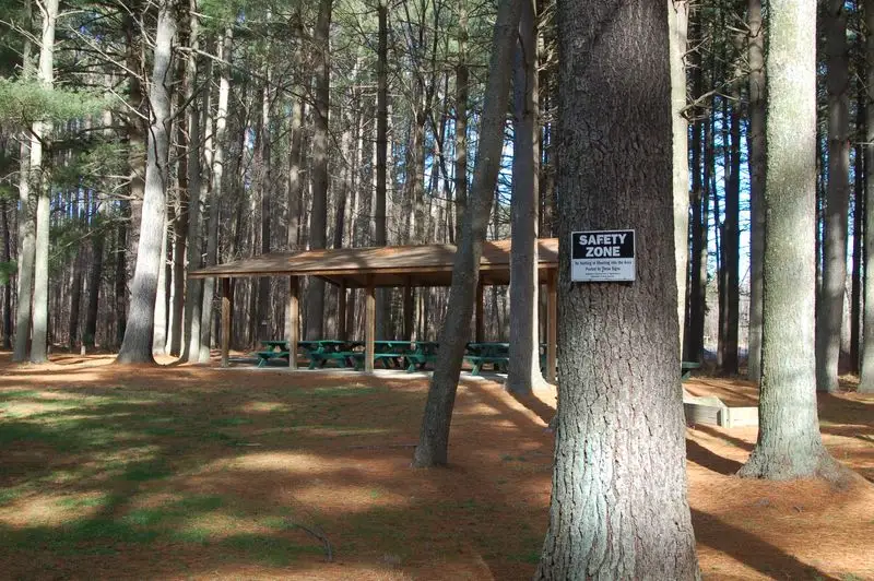 Trail layout: loops, connectors, and the yellow 2.1-mile route