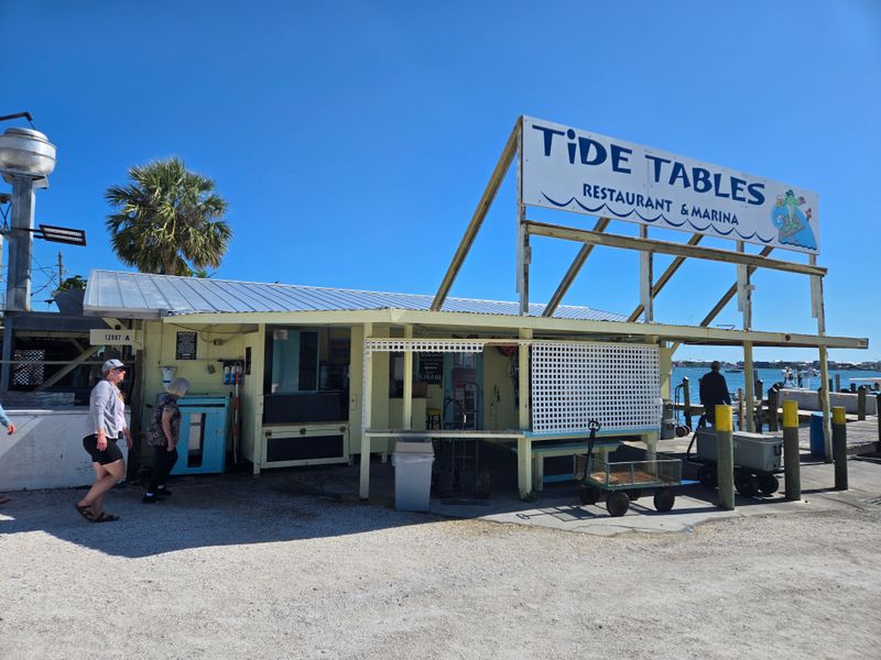 Tide Tables Restaurant and Marina - Bradenton
