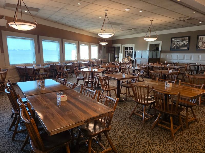 Rustic Amish Country Atmosphere