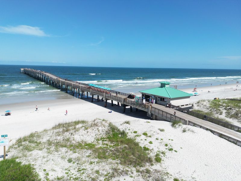 Jacksonville Beach Pier (Jacksonville Beach, FL)