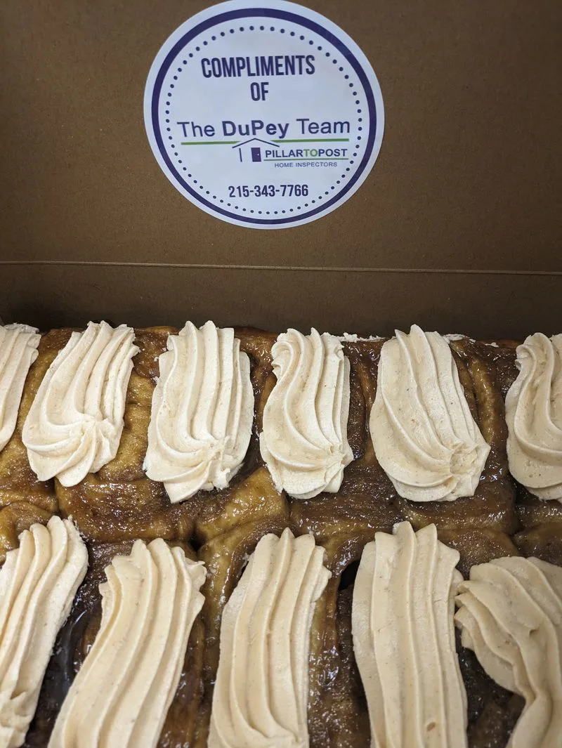 Cinnamon Rolls With Cream Cheese Frosting