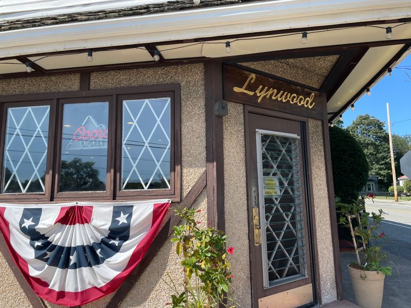 Lynwood Cafe &mdash; Randolph, MA