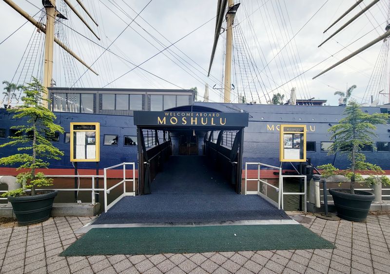 Logistics: Parking, Accessibility, and Nearby Strolls