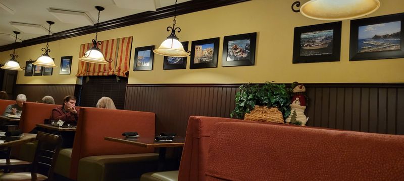 Make The Most Of Your Visit: Reservations, Timing, And Vibe