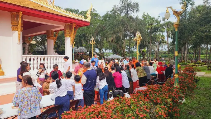 Timing your visit and hours