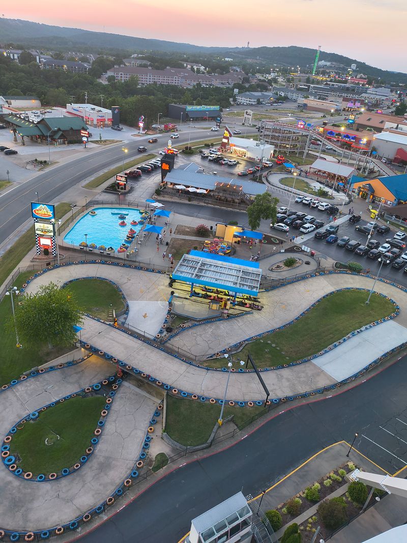 Location, Parking, and Nearby Eats