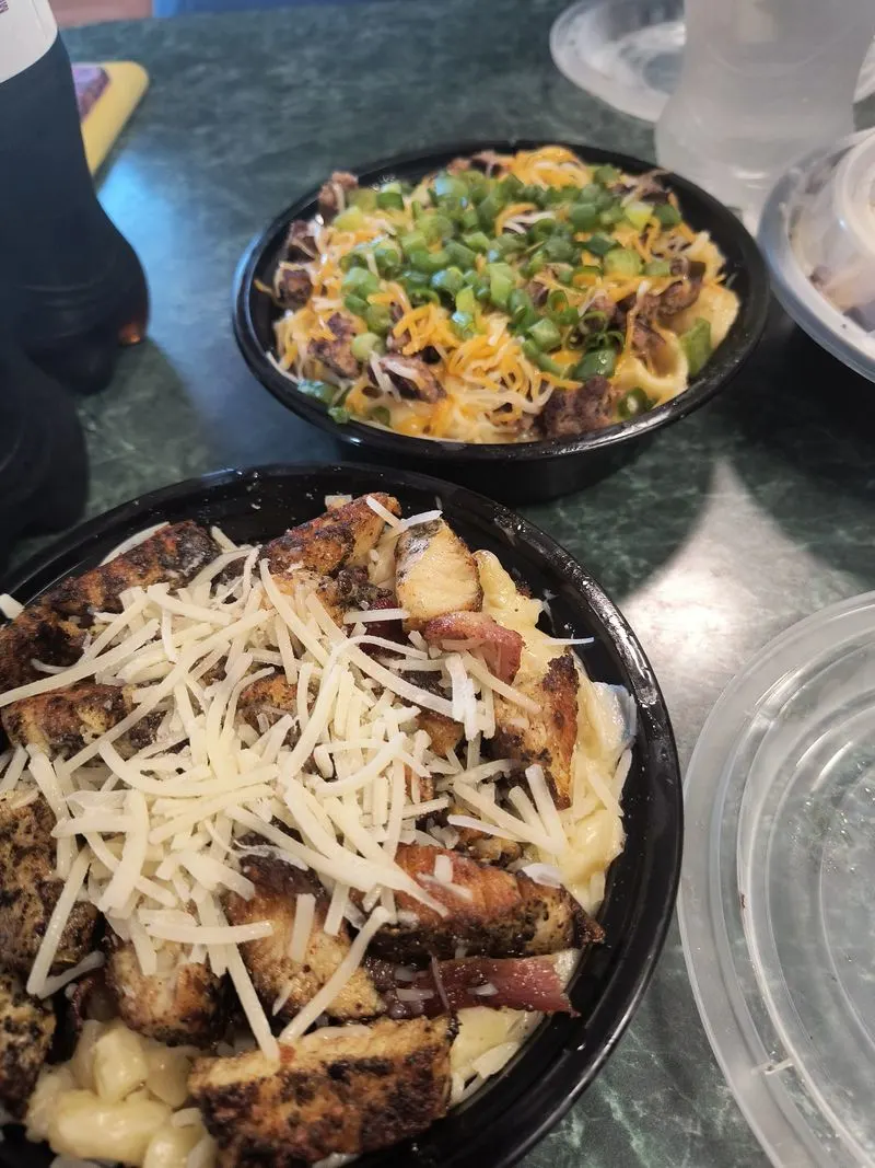 Chicken Bacon Parmesan Mac: Savory Crowd-Pleaser