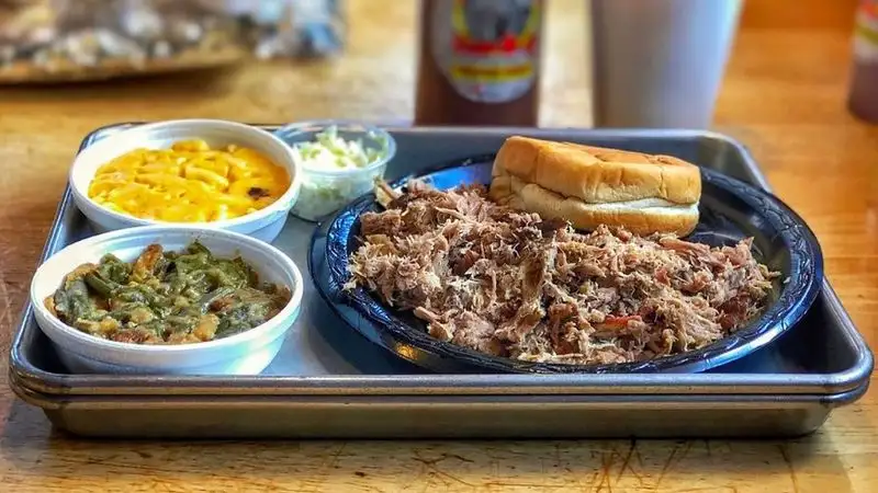 Pulled Pork Plate With Classic Sides