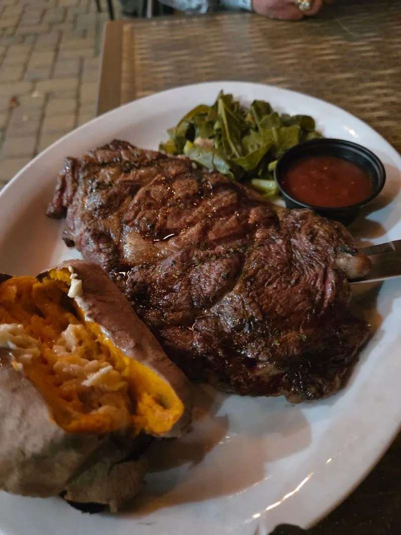 Visitor Info - Hours, Location, Parking, Reservations