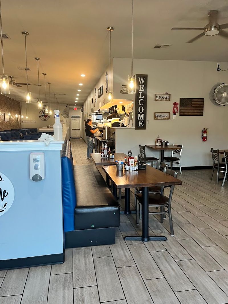 Locals' Loyal Love: Community Reviews and Buzz