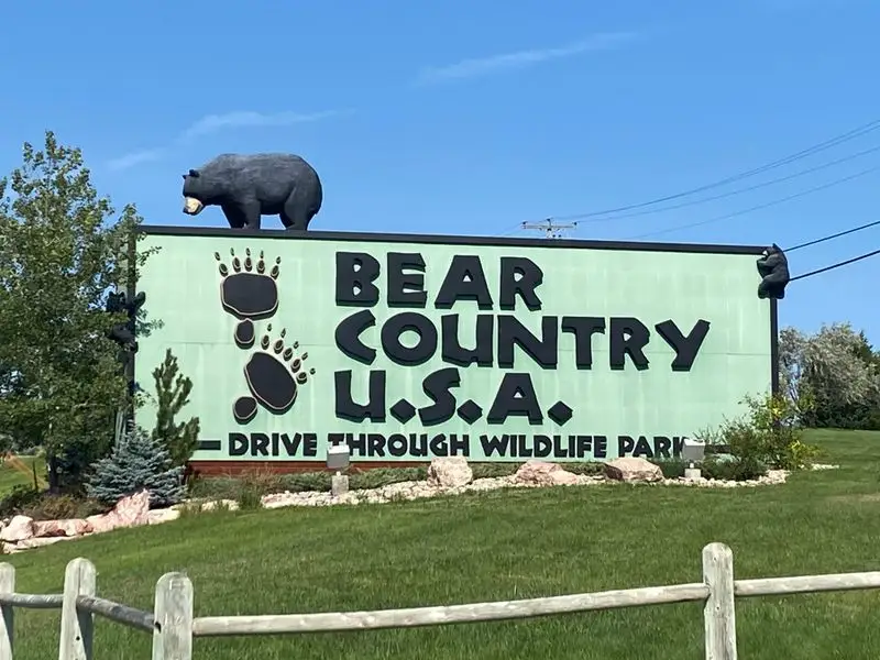 Park at a glance &mdash; size, scope, and season