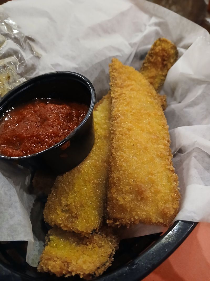 The breading, the oil, and the quiet science of that crunch