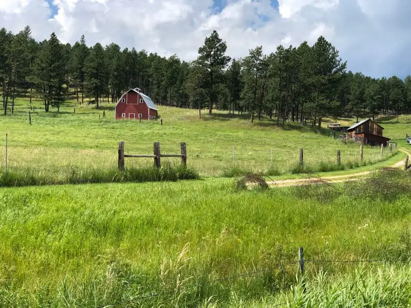 Charming Trail Towns Along the Way