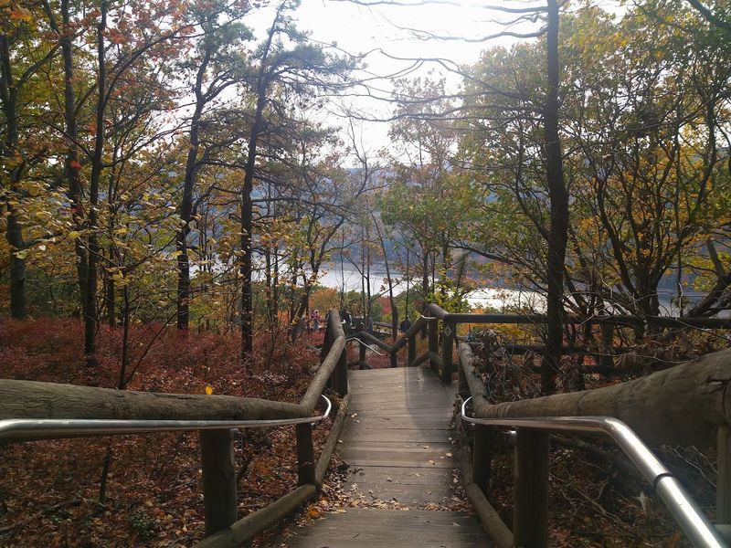 The Unique Quiet of Off-Peak Season Hiking