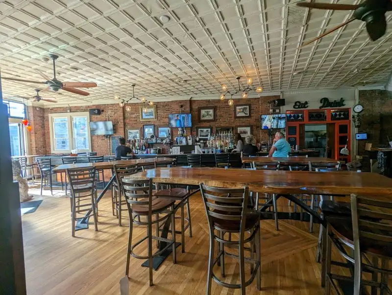 Dining and date night spots