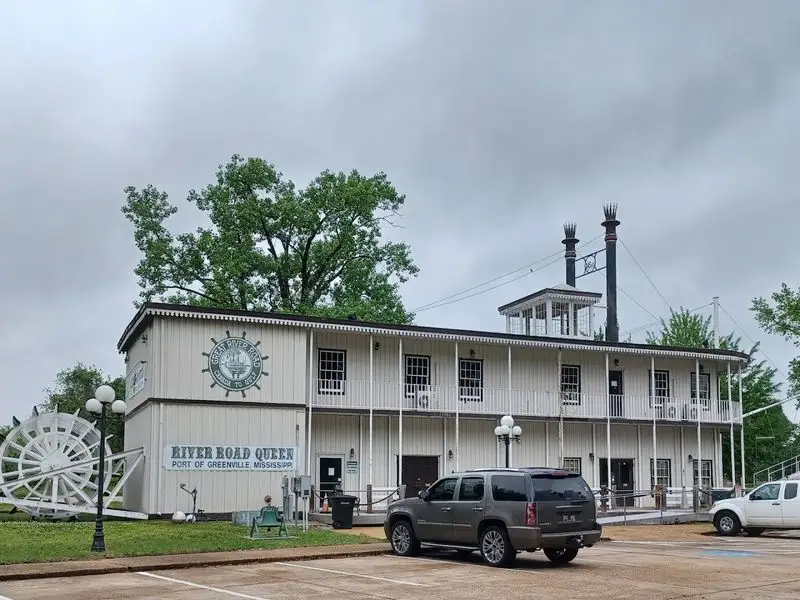 River Road Queen Welcome Center (Greenville)