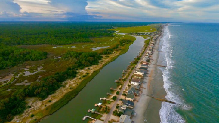 11 Coastal Weekend Getaways in South Carolina to Plan This Spring Before the Crowds Arrive