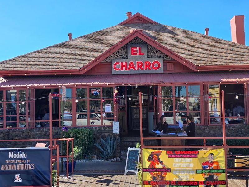 El Charro Caf&eacute;