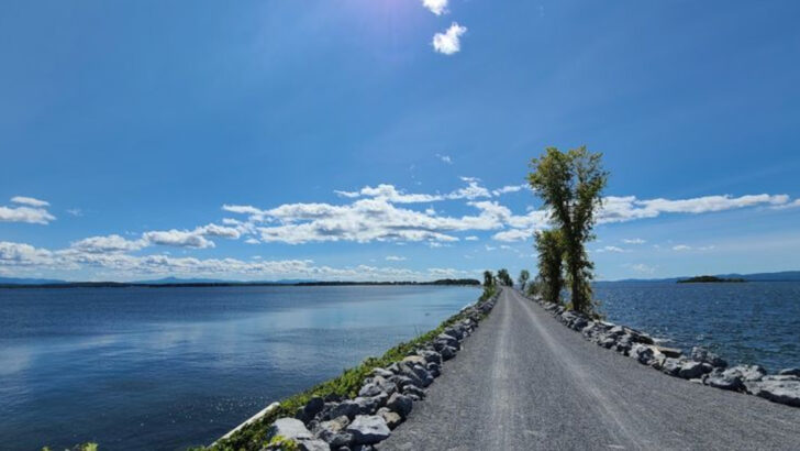 20 Top Bike Trails Across America for an Unforgettable Weekend Adventure