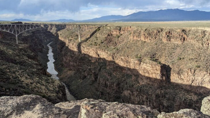 21 canyons, ravines, and cliffside views across the U.S. that deliver unforgettable views