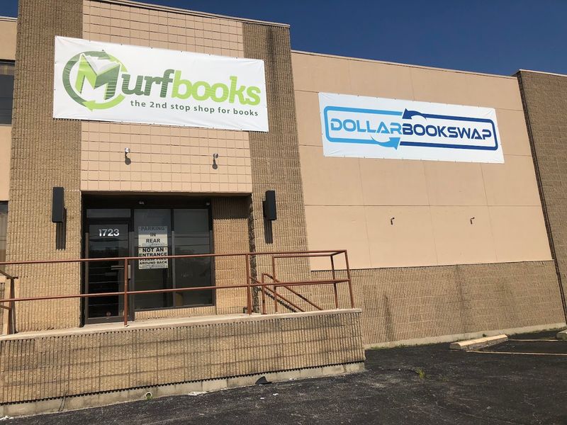 The Warehouse Setting That Hides a Literary World