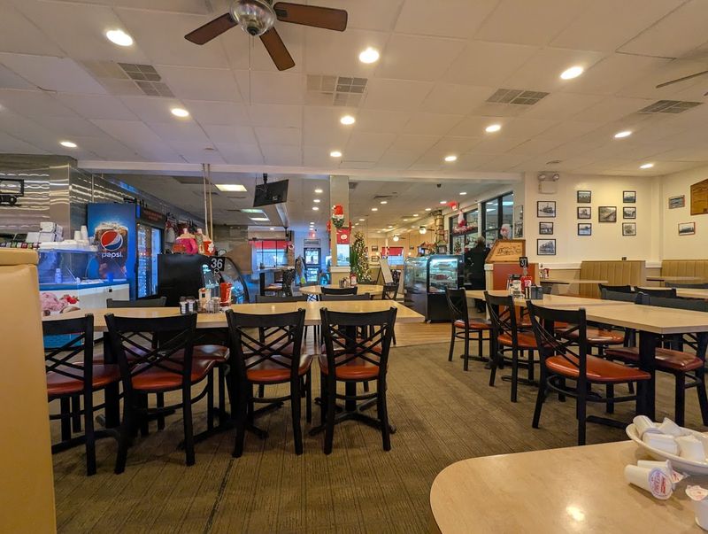 Friendly, Local-Favorite Vibe