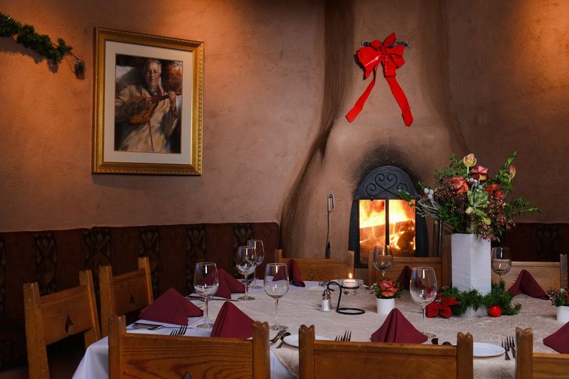 Nine Dining Rooms Filled With Western Artifacts