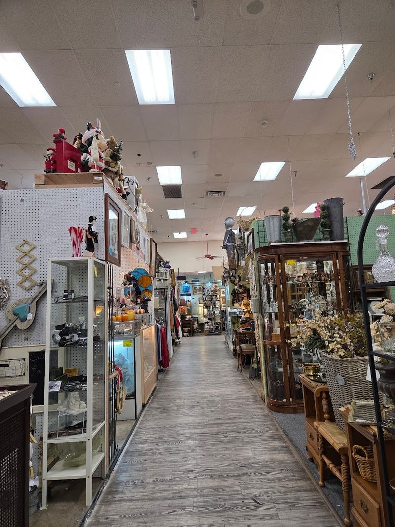 Over 75 Dealers and Constantly Changing Inventory