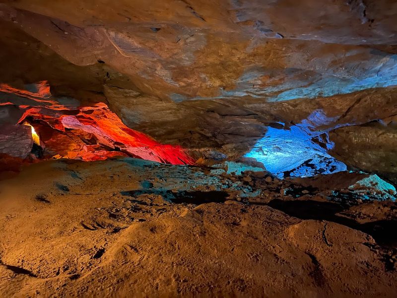 Laurel Caverns (Farmington)