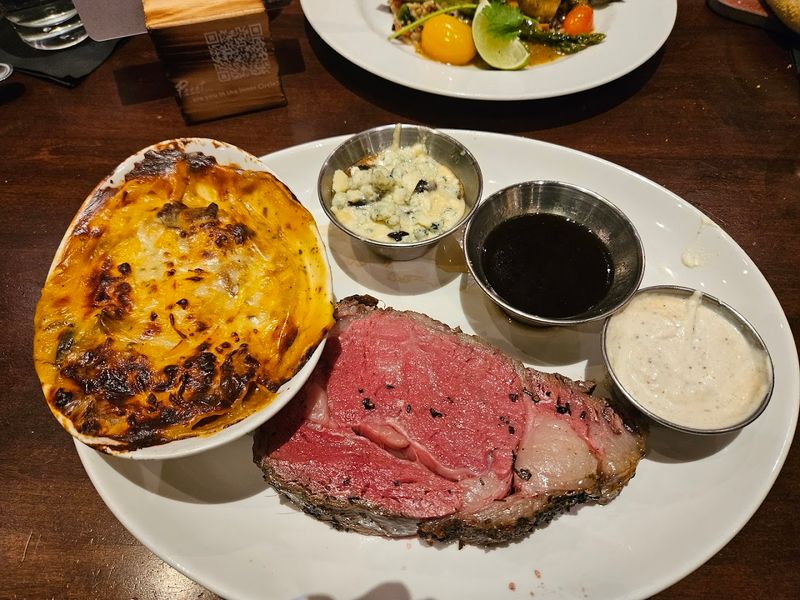 The Prime Rib That Keeps Guests Coming Back