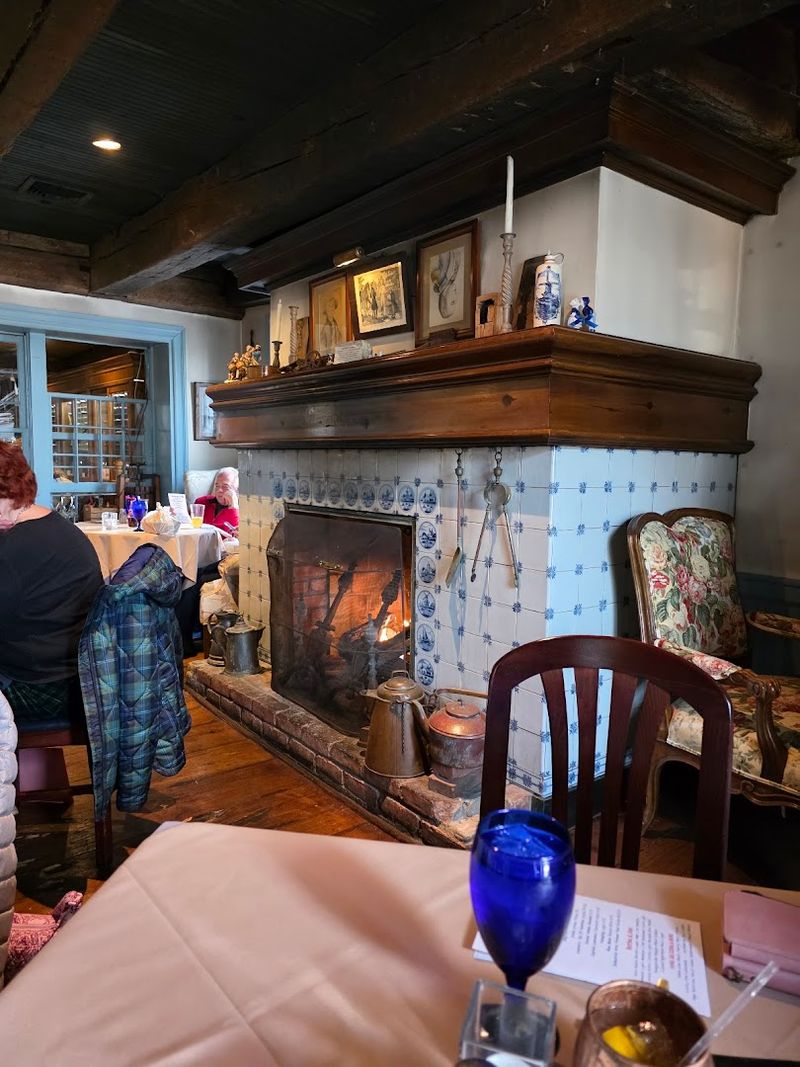 Tableside Moments: Caesar and Service Touches