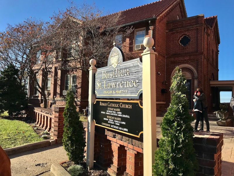 Guided and Self-Guided Tours