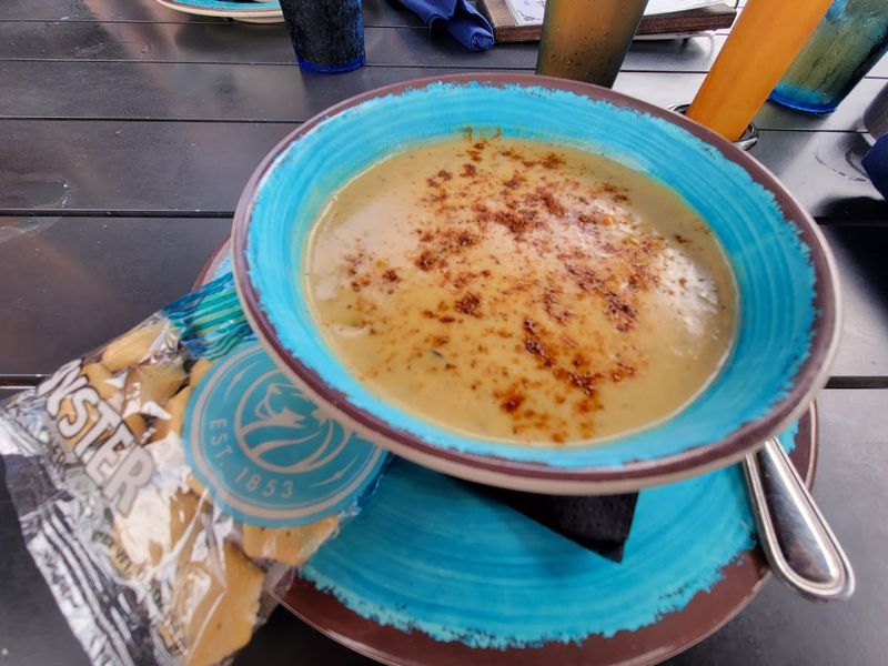 Local Plates And Easy Dining