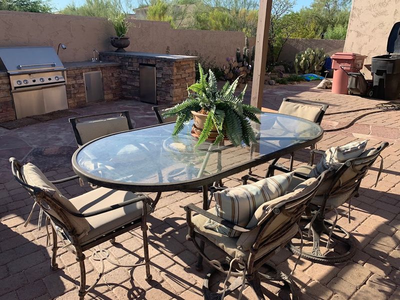 Outdoor Patio Sets Built For Desert Sun