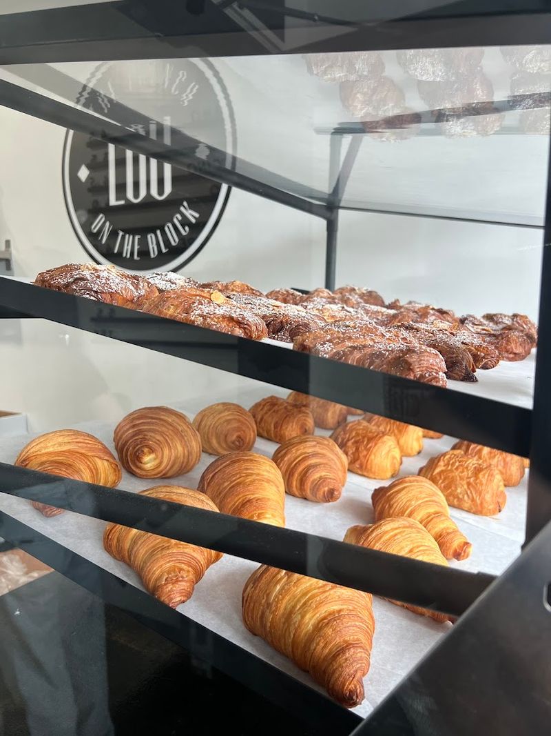 Lou, The French On The Block