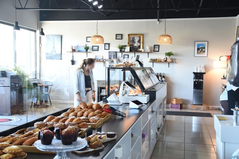 Timing, Lines, and Sellouts