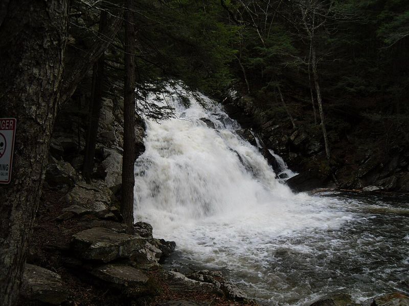 Wahconah Falls (Dalton)