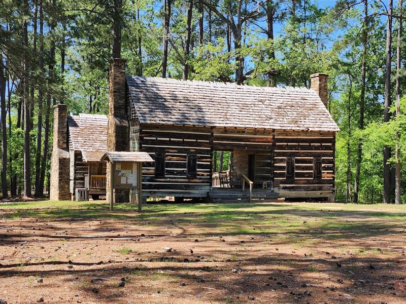 Cozy Cottages And Cabins