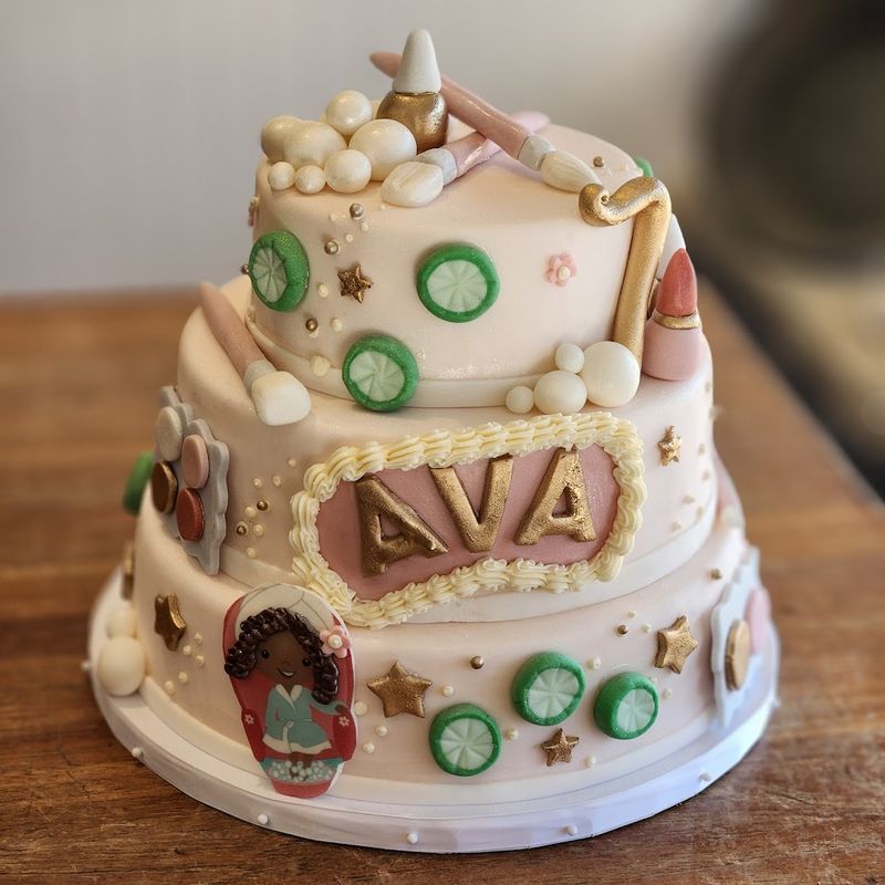 Take-Home Cakes And Storage