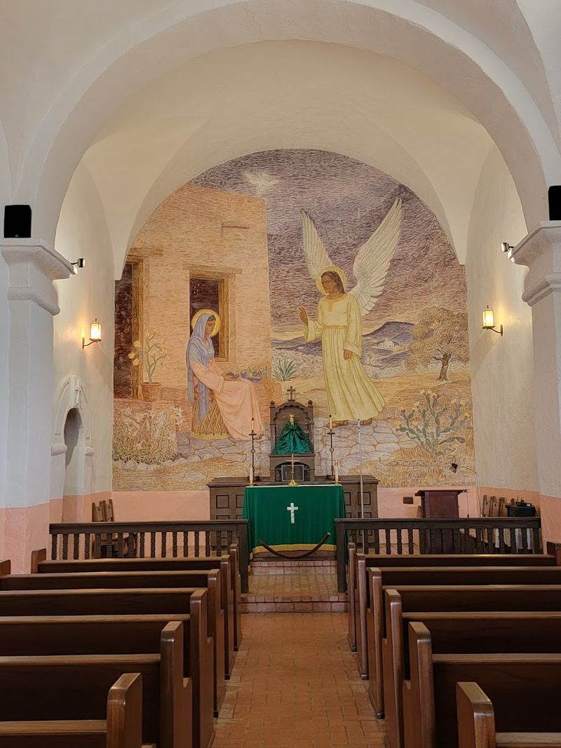 Our Lady of Loreto Chapel &mdash; A Living Link to the 1700s
