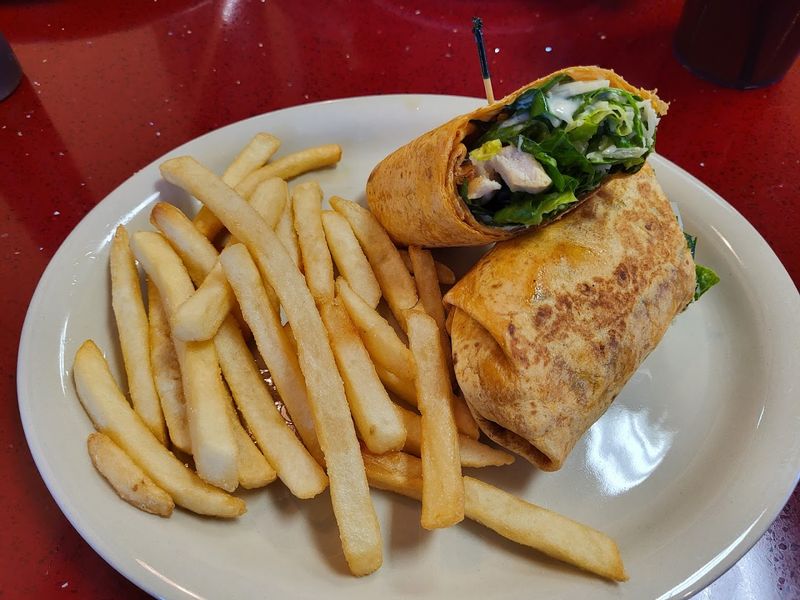 Lunch Options That Surprise First-Time Visitors