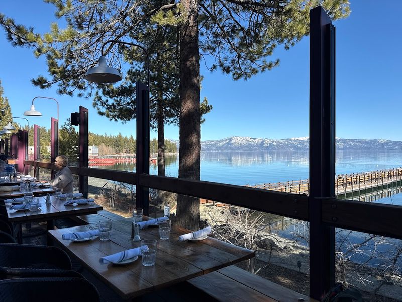 Gar Woods Grill & Pier