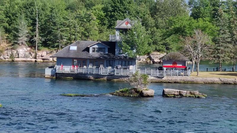 Uncle Sam Boat Tours Vibe