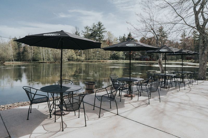 The Water's Edge Restaurant &mdash; Mount Pocono