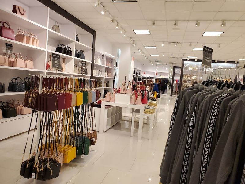 Shopping Experience & Bargain Deals That Actually Deliver