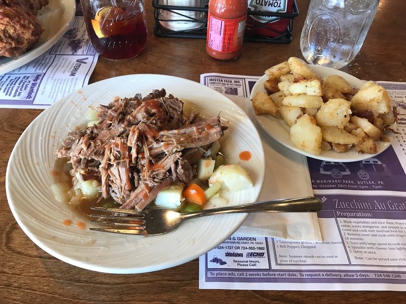 The Comfort Food Menu That Keeps People Coming Back